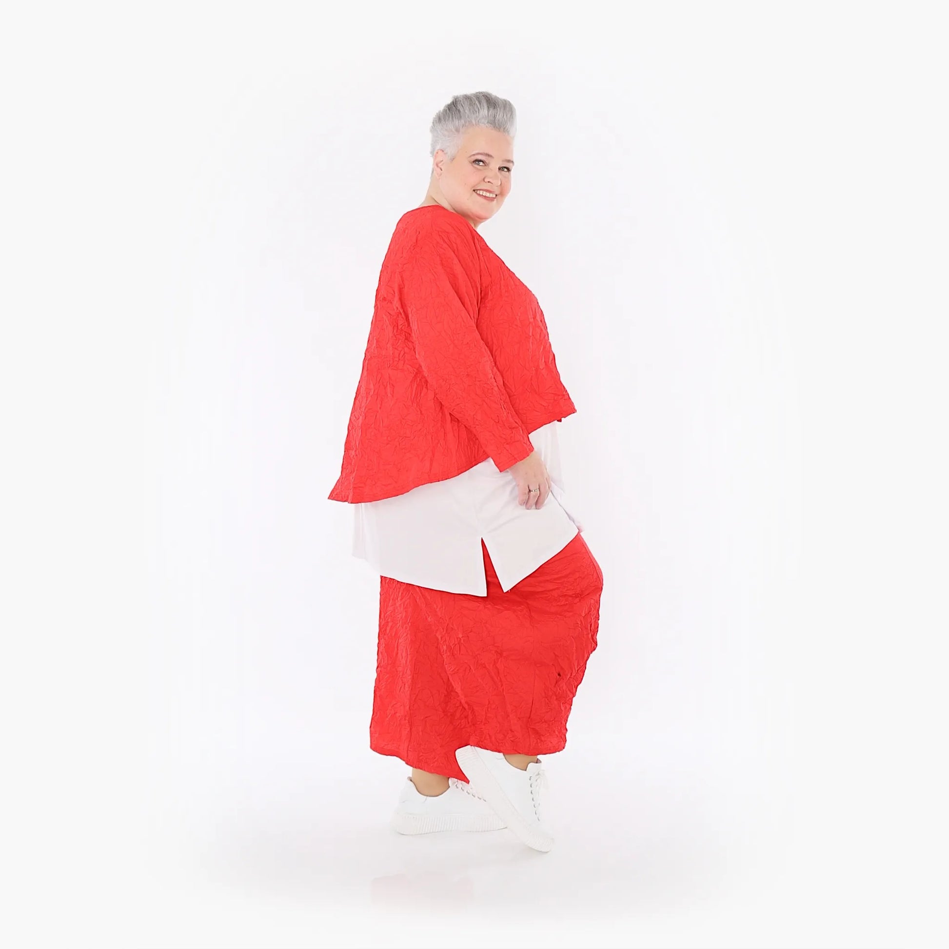 AKH Fashion Jacke in gerundeter Form, aus Materialmix, 1372.00130, Rot, Ausgefallen