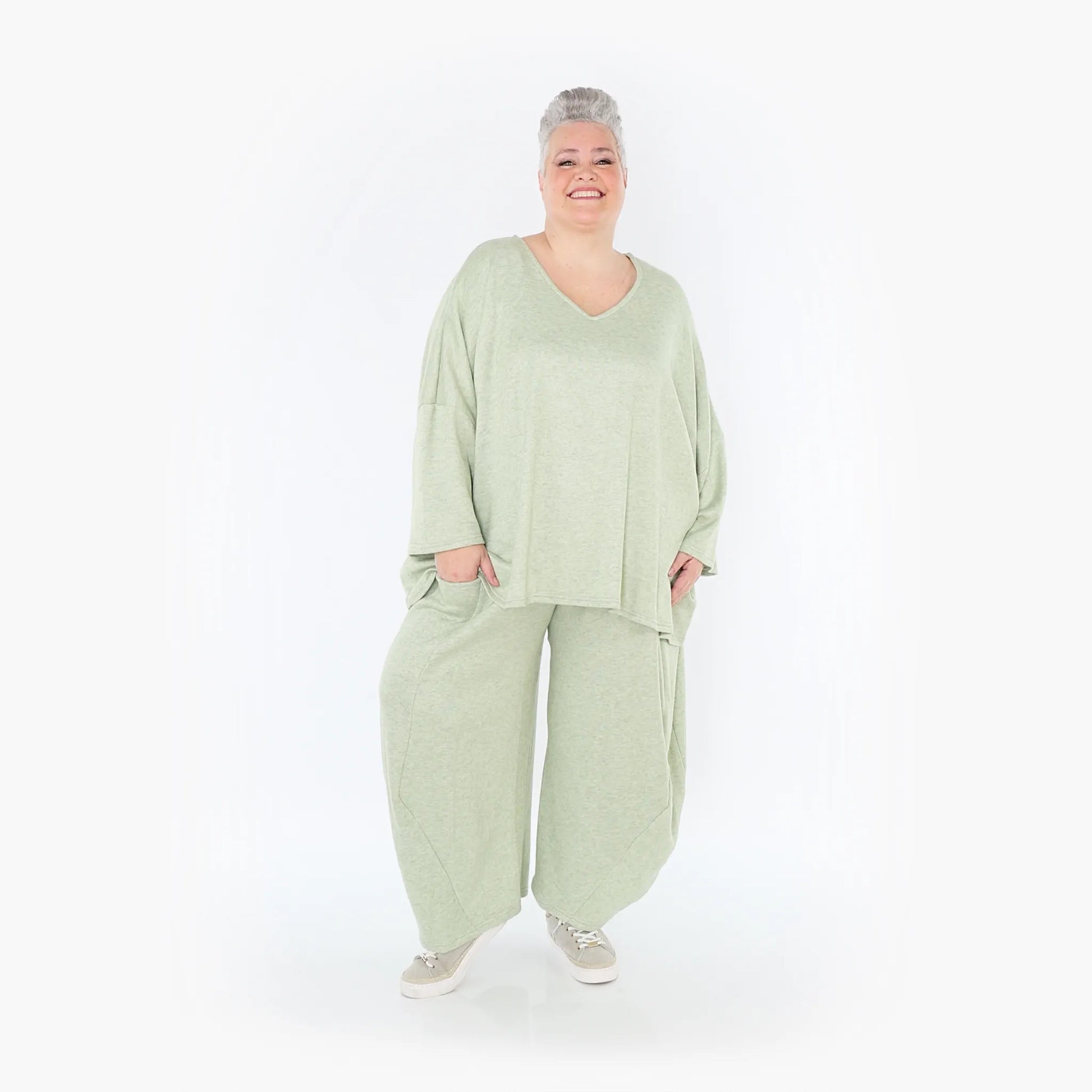 AKH Fashion Bigshirt in kastiger Form, aus Viskose, 1429.06993, Apfelgrün, Schick, Modern