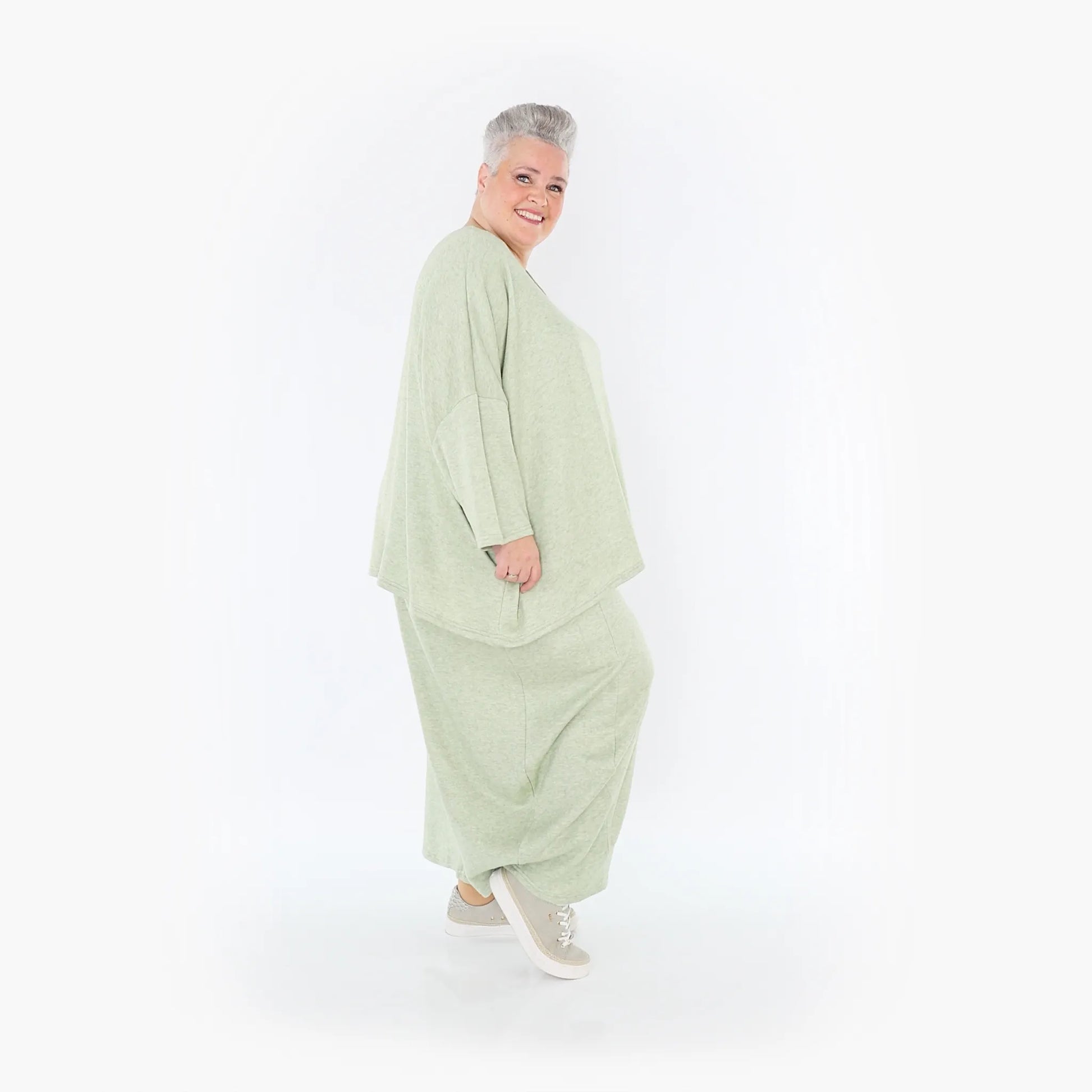 AKH Fashion Bigshirt in kastiger Form, aus Viskose, 1429.06993, Apfelgrün, Schick, Modern