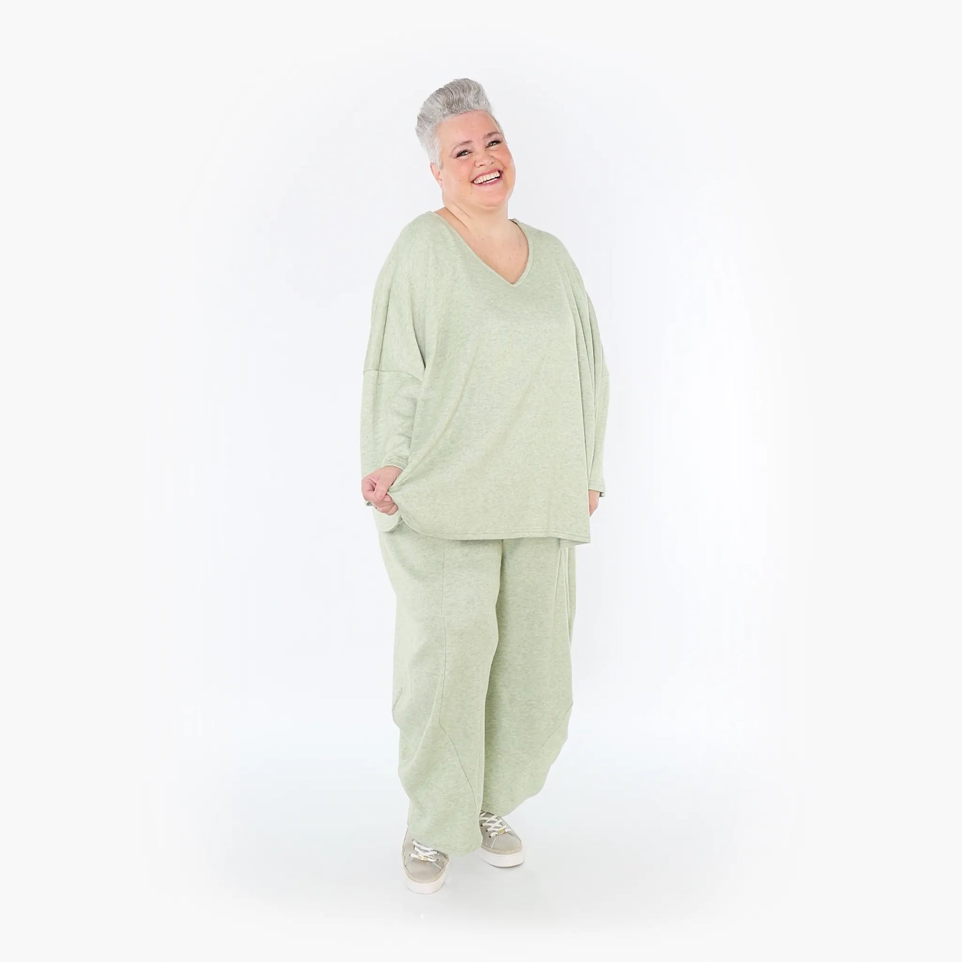 AKH Fashion Bigshirt in kastiger Form, aus Viskose, 1429.06993, Apfelgrün, Schick, Modern