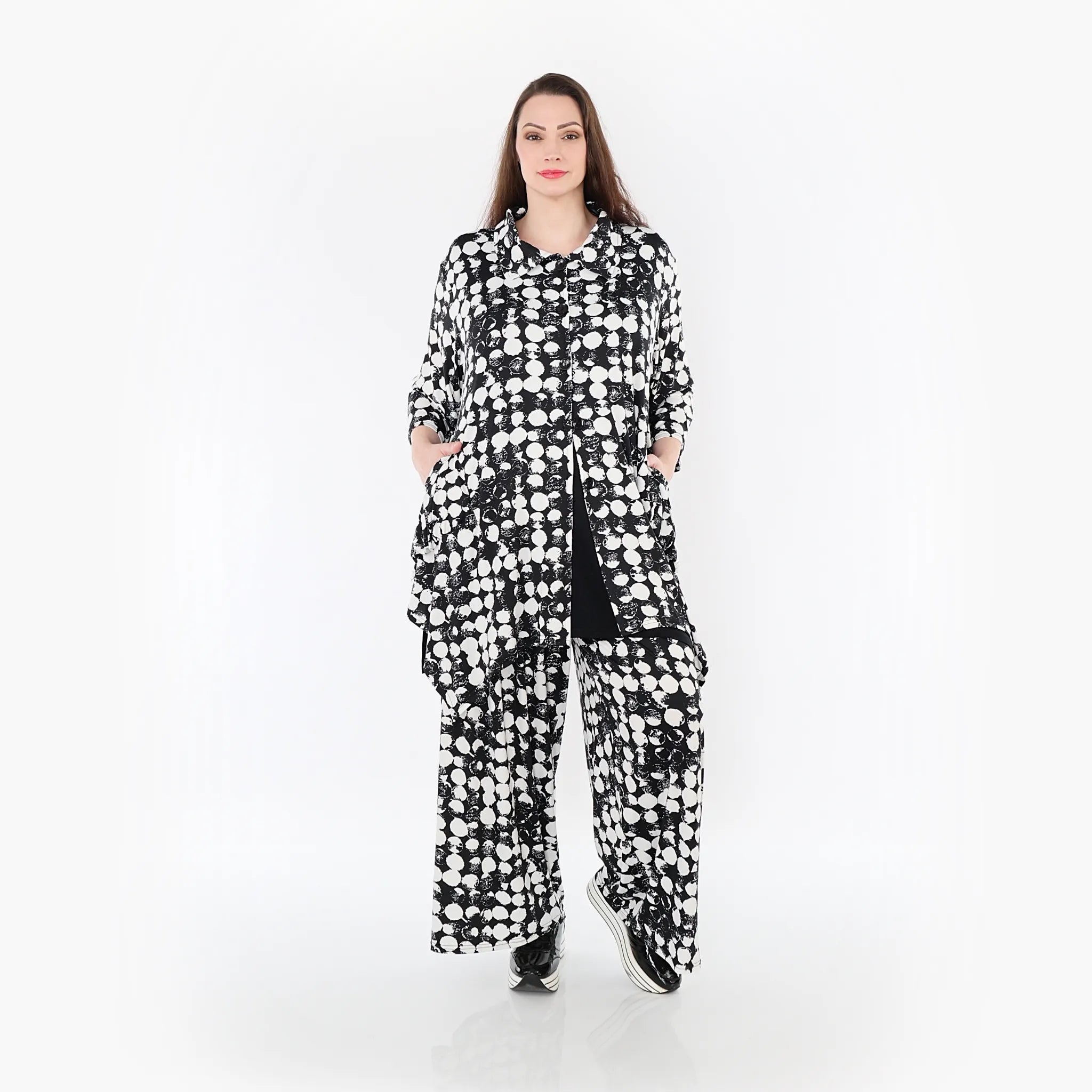 A-Form Jacke von AKH Fashion aus Materialmix, 1433.06842, Schwarz/Weiß, Schick, Modern