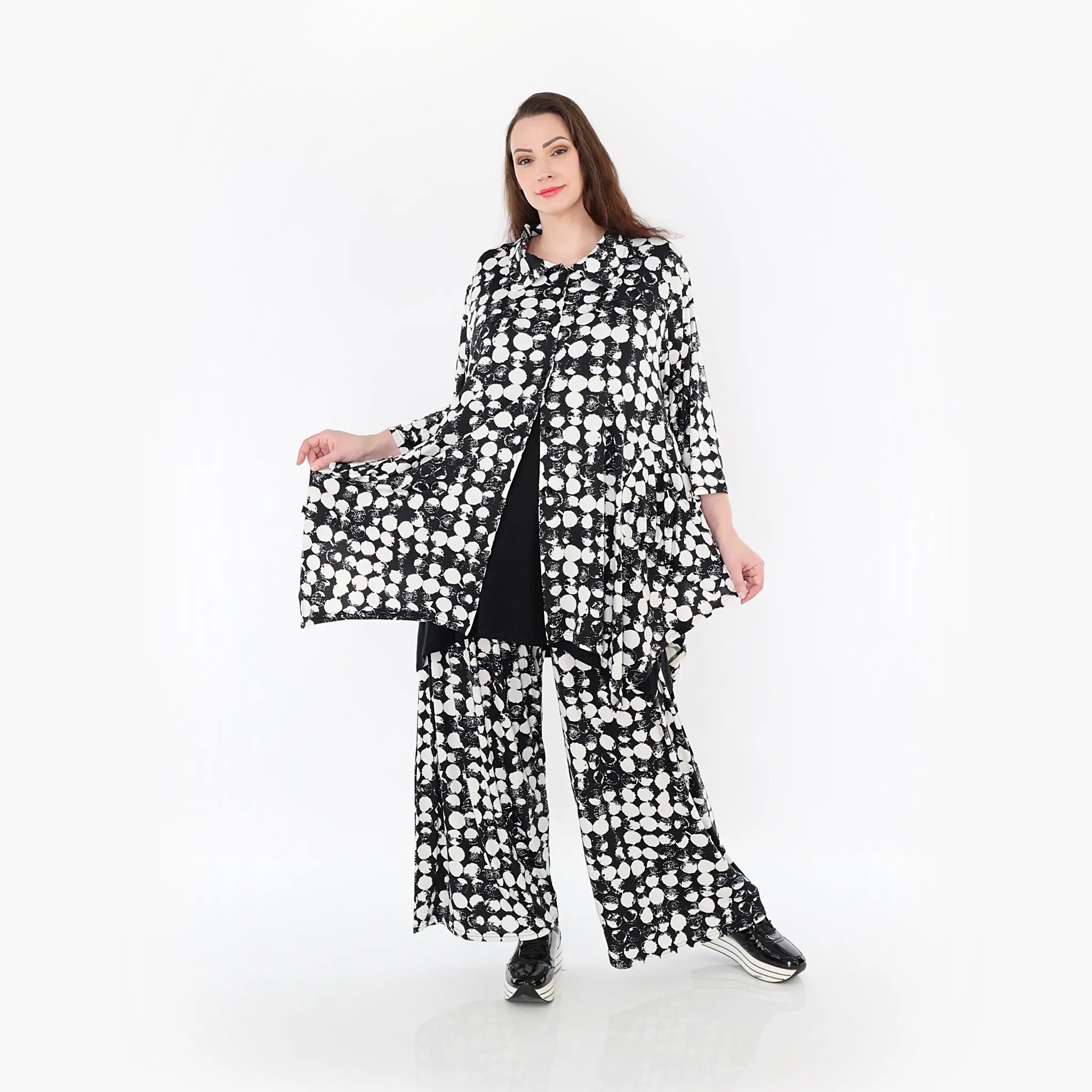 A-Form Jacke von AKH Fashion aus Materialmix, 1433.06842, Schwarz/Weiß, Schick, Modern