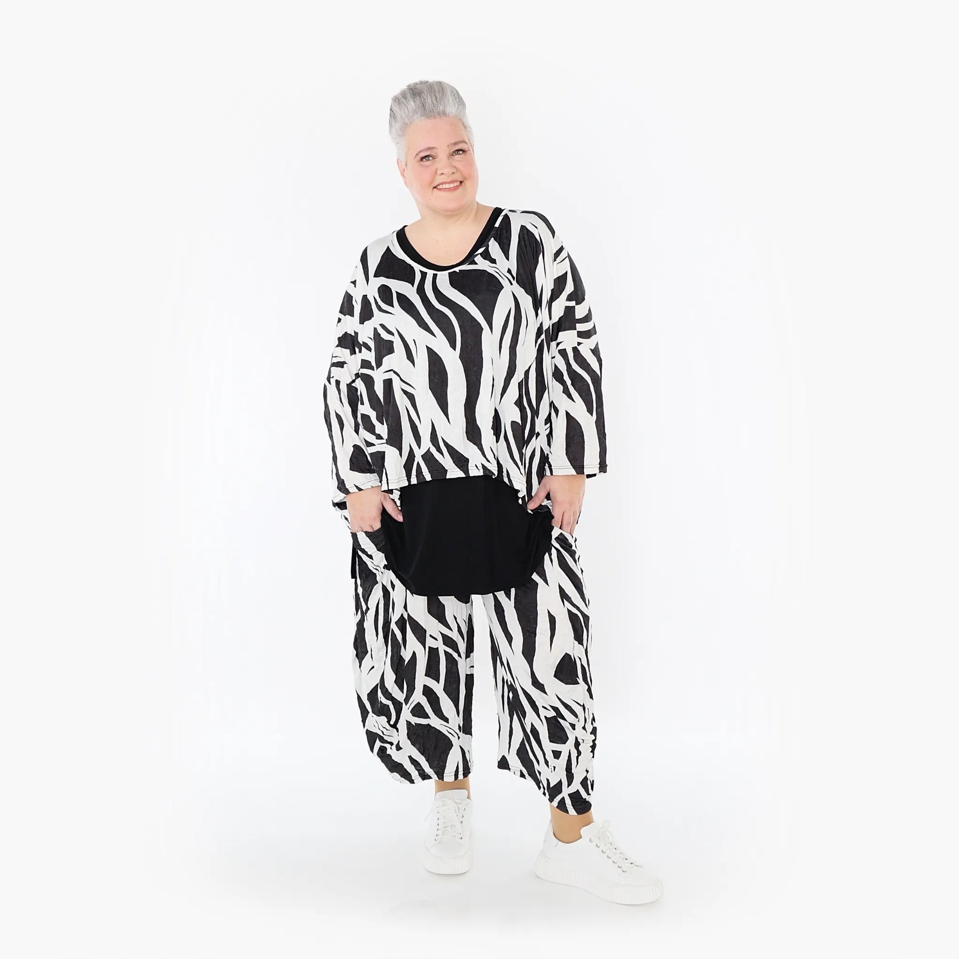 AKH Fashion Bigshirt in kastiger Form, aus Viskose, 1460.03018, Schwarz/Weiß, Zebra, Schick