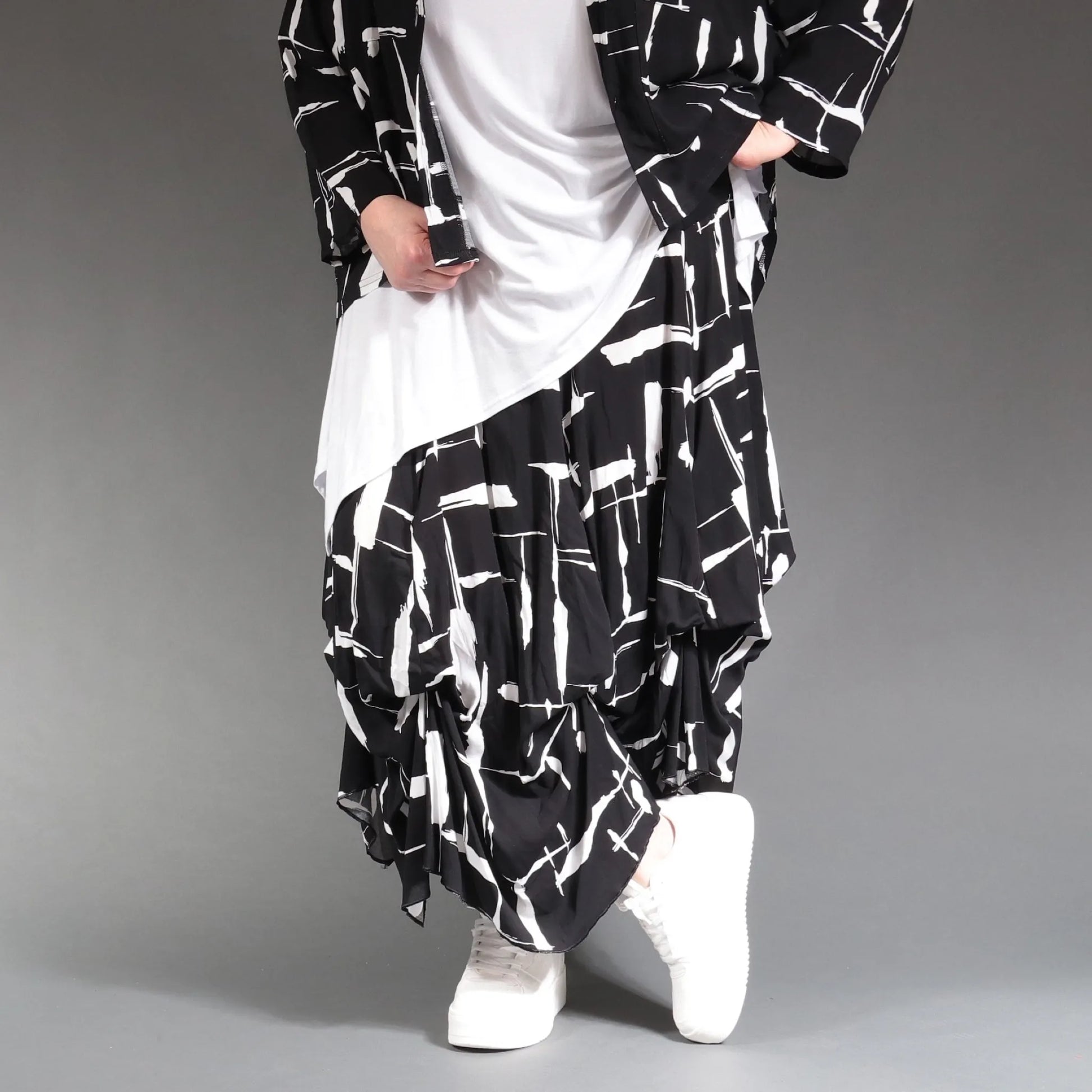 Ballonrock von AKH Fashion aus Viskose, 1239.07559, Schwarz-Weiß, Pinselstrich, Schick