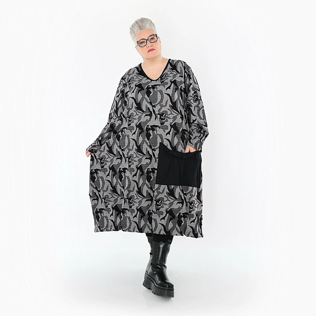 Ballonkleid von AKH Premium aus Viskose, P1012.7144, Grau/Schwarz, Wellen, Ausgefallen
