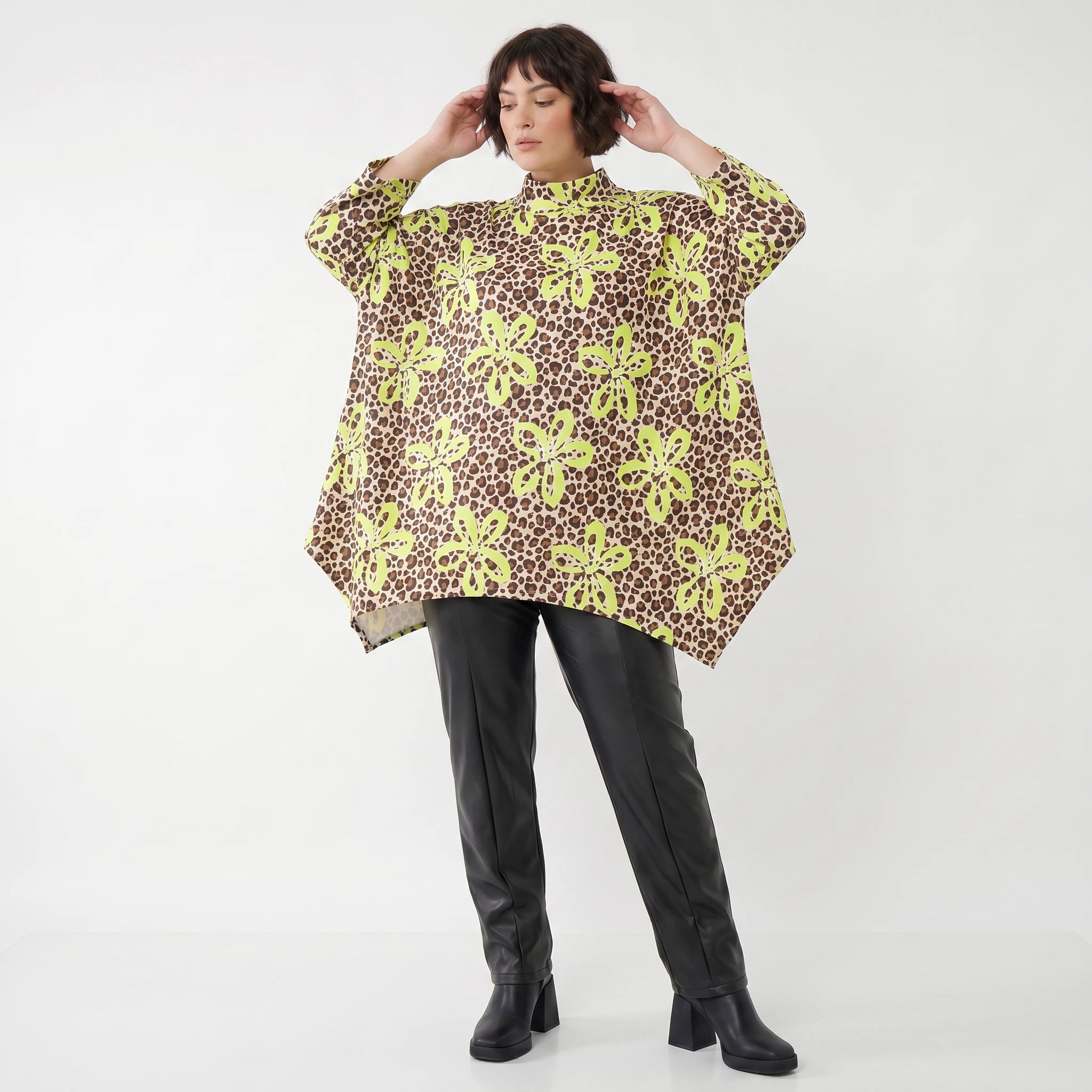 A-Form Bigshirt von AKH Fashion aus Baumwolle, 1514.07123, Beige/Braun/Neongrün, Leopard