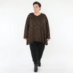 Jacquard Bigshirt in Schwarzcognac mit orangenen Kringeln A-Form V-Ausschnitt Nahttaschen
