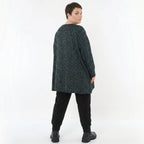 A-Form Bigshirt mit Jacquardmuster in Schwarz Petrol Grün V-Ausschnitt und Nahttaschen