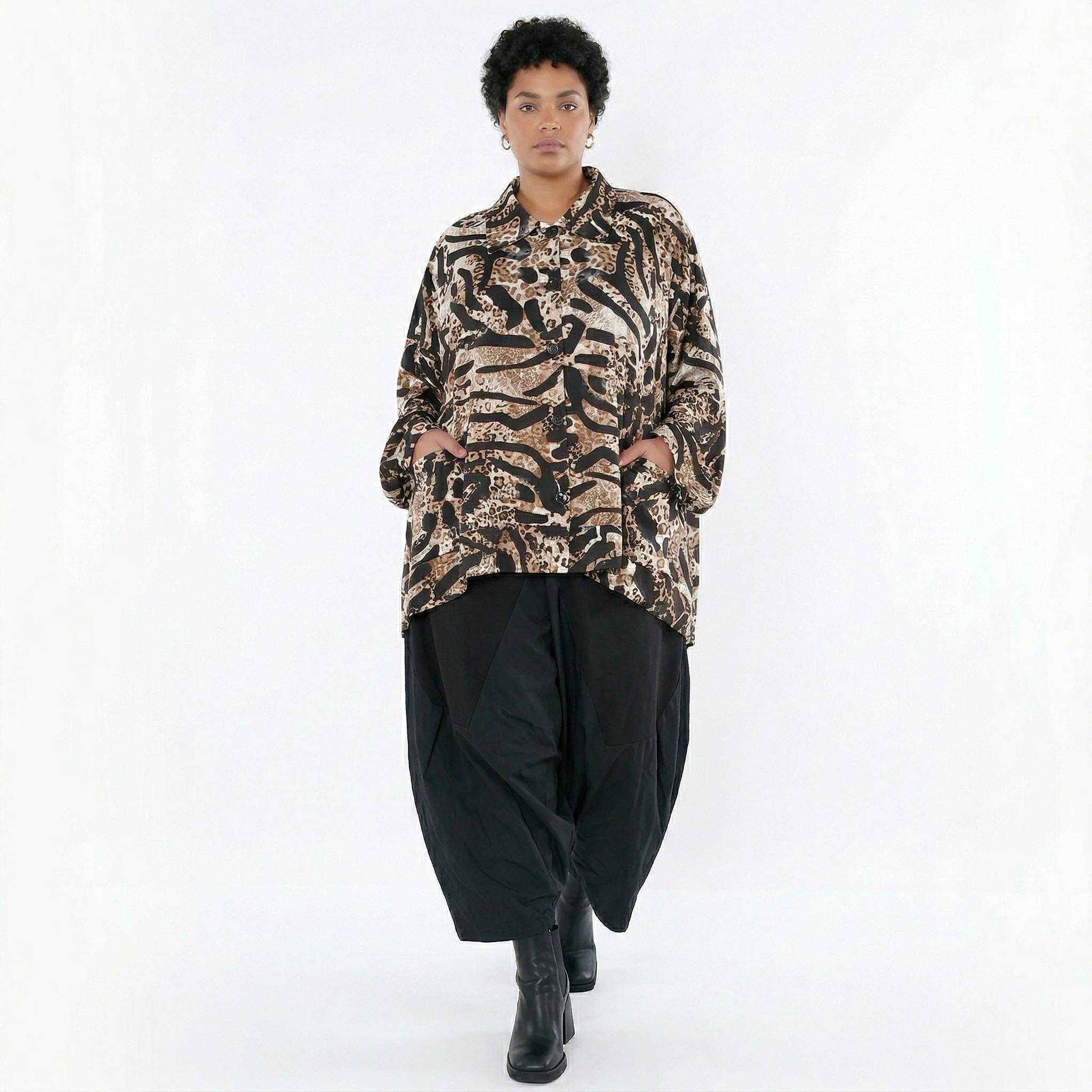 A-Form Bluse von AKH Fashion aus Materialmix, 1521.07132, Schwarz/Cognac/Weiß, Leopard