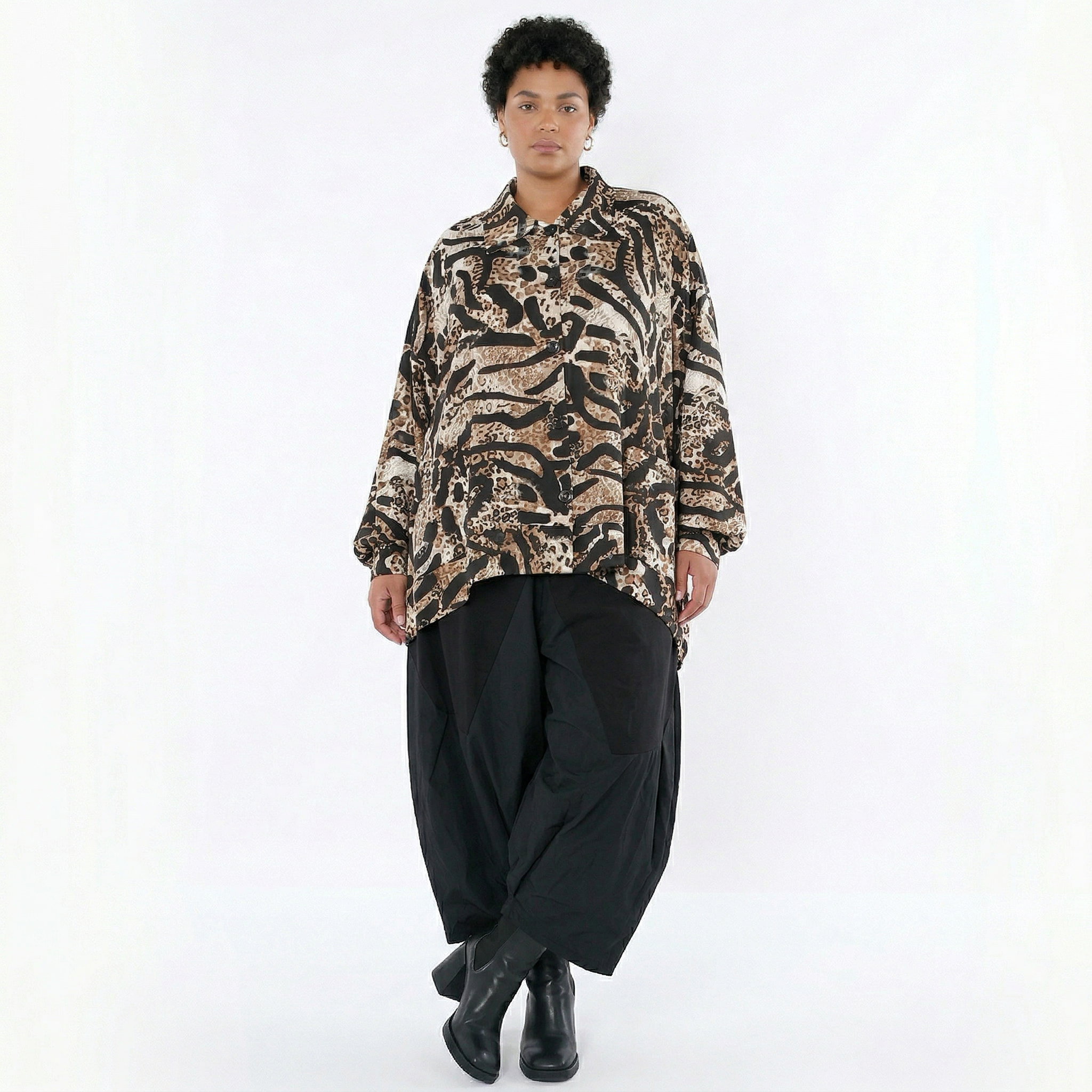 A-Form Bluse von AKH Fashion aus Materialmix, 1521.07132, Schwarz/Cognac/Weiß, Leopard