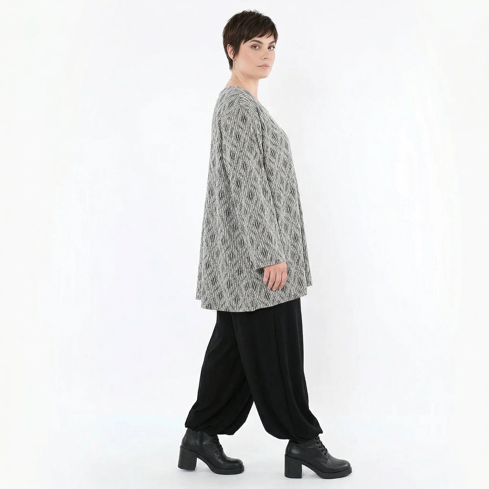A-Form Bigshirt von AKH Fashion aus Materialmix, 1500593, Hellgrau/Schwarz/Weiß, Schick