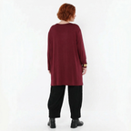 Langarmshirt burgundy aus Jersey mit tiefem Rundhalsausschnitt und Schlitzen am Saum