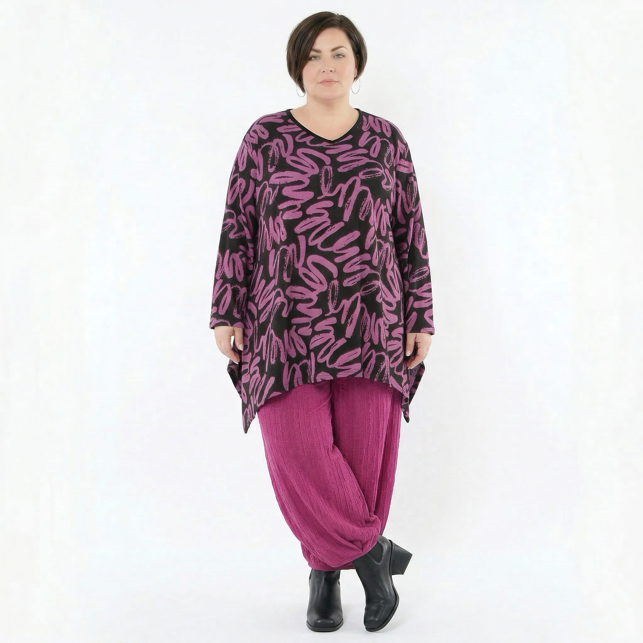 A-Form Bigshirt von AKH Fashion aus Materialmix, 1529.01019, Schwarz/Fuchsia, Kringel, Schick