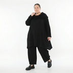 Schwarze Ballonhose aus Feinstrick mit Ajourmuster Streifen und Wellen weich elastisch