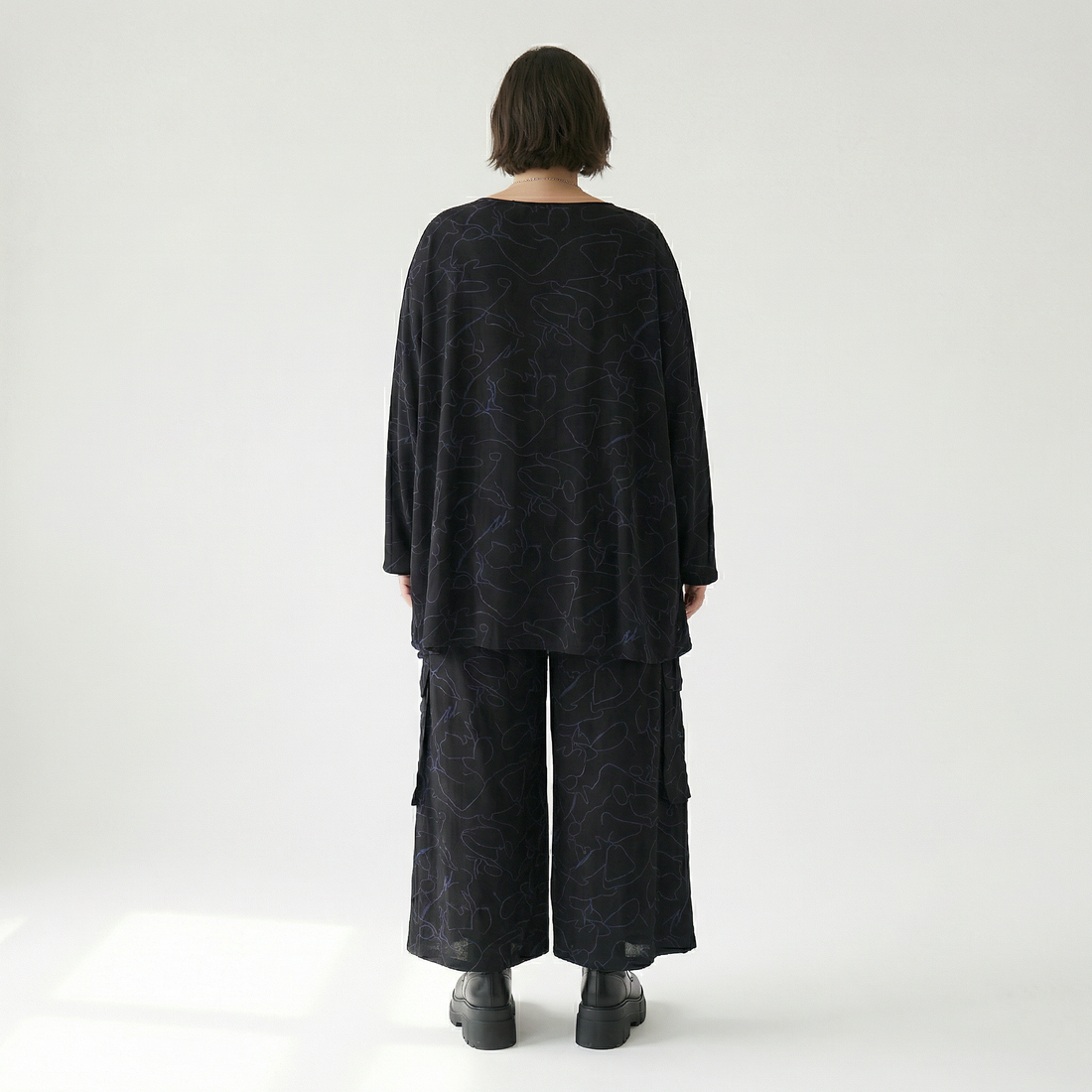  A-Form Bigshirt von AKH Fashion aus Viskose, 1545.00593, Schwarz/Blau, Kringel, Ausgefallen