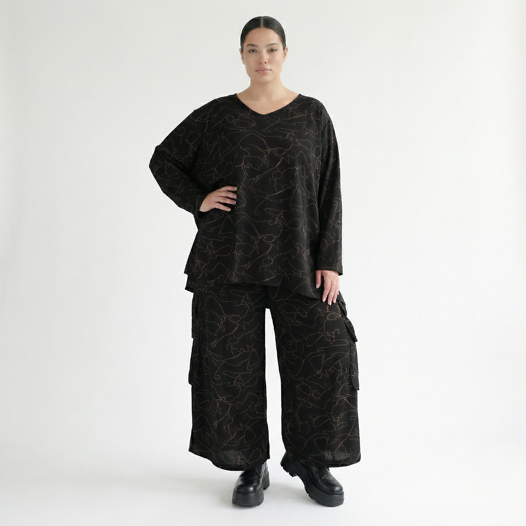  A-Form Bigshirt von AKH Fashion aus Viskose, 1545.00593, Schwarz/Braun, Kringel, Ausgefallen