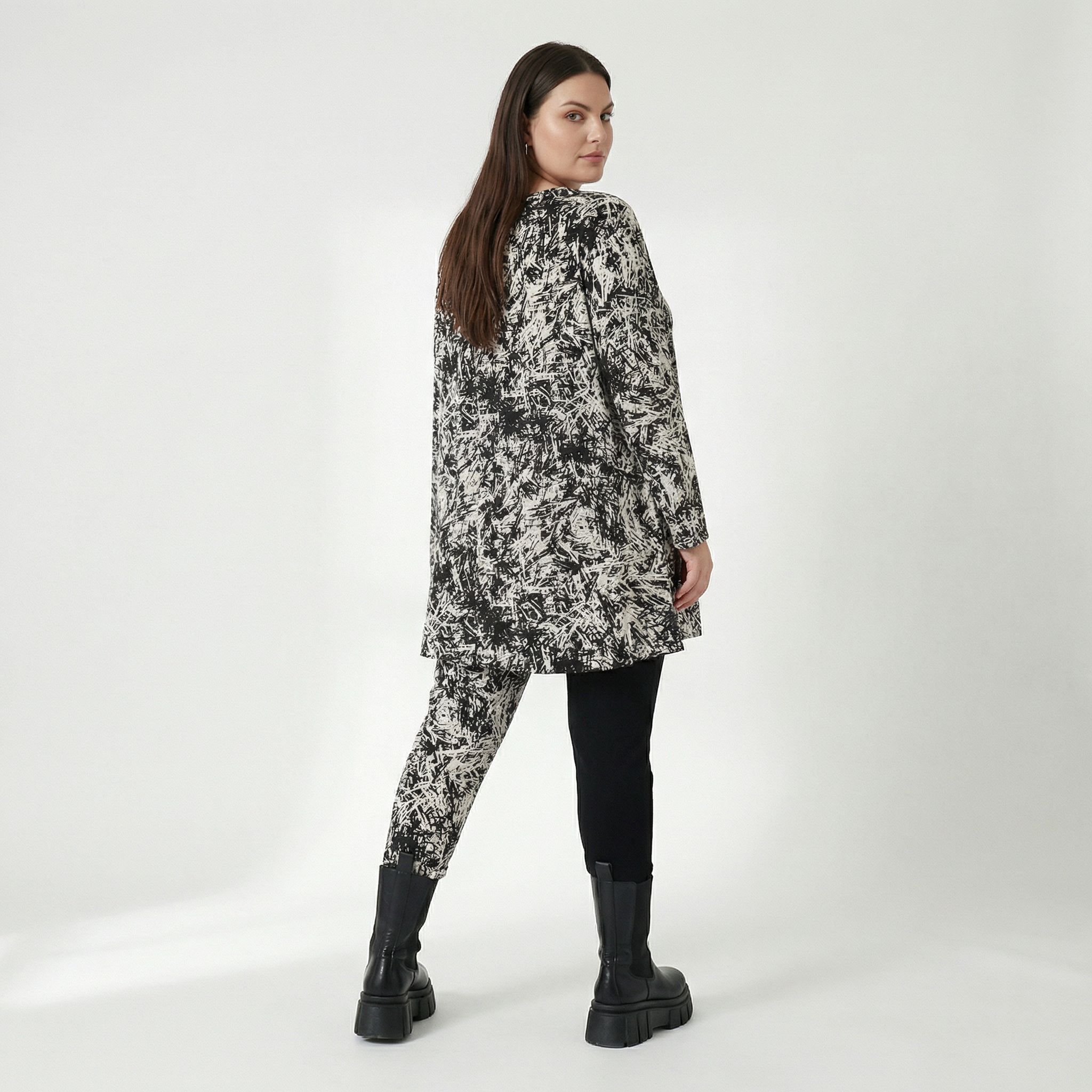  AKH Fashion Shirt in Glocken-Form, aus Viskose, 1559.01892, Schwarz/Weiß, Abstrakt, Schick