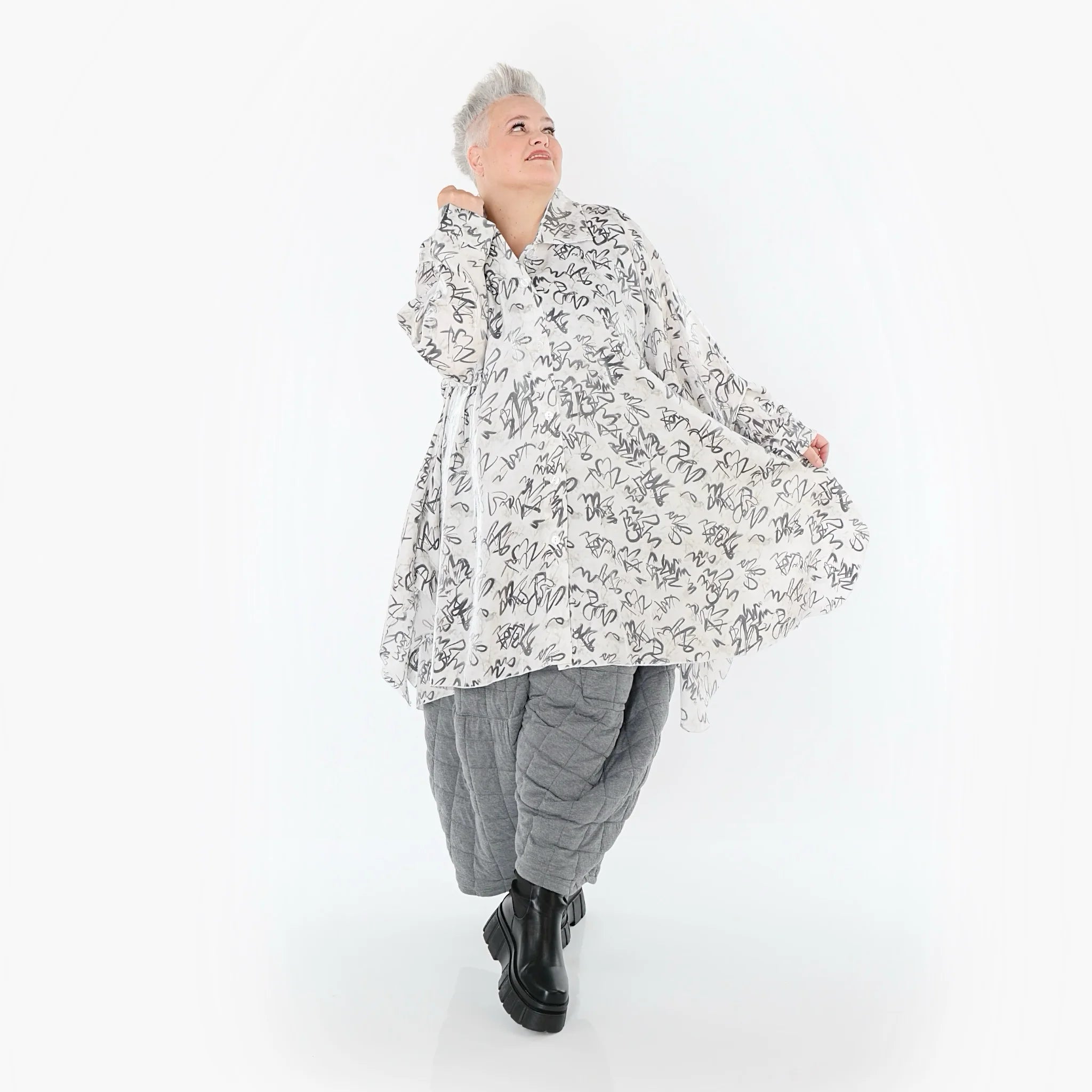  A-Form Bluse von AKH Premium aus Viskose, P1011.6917, Weiß/Grau, Kringel, Ausgefallen