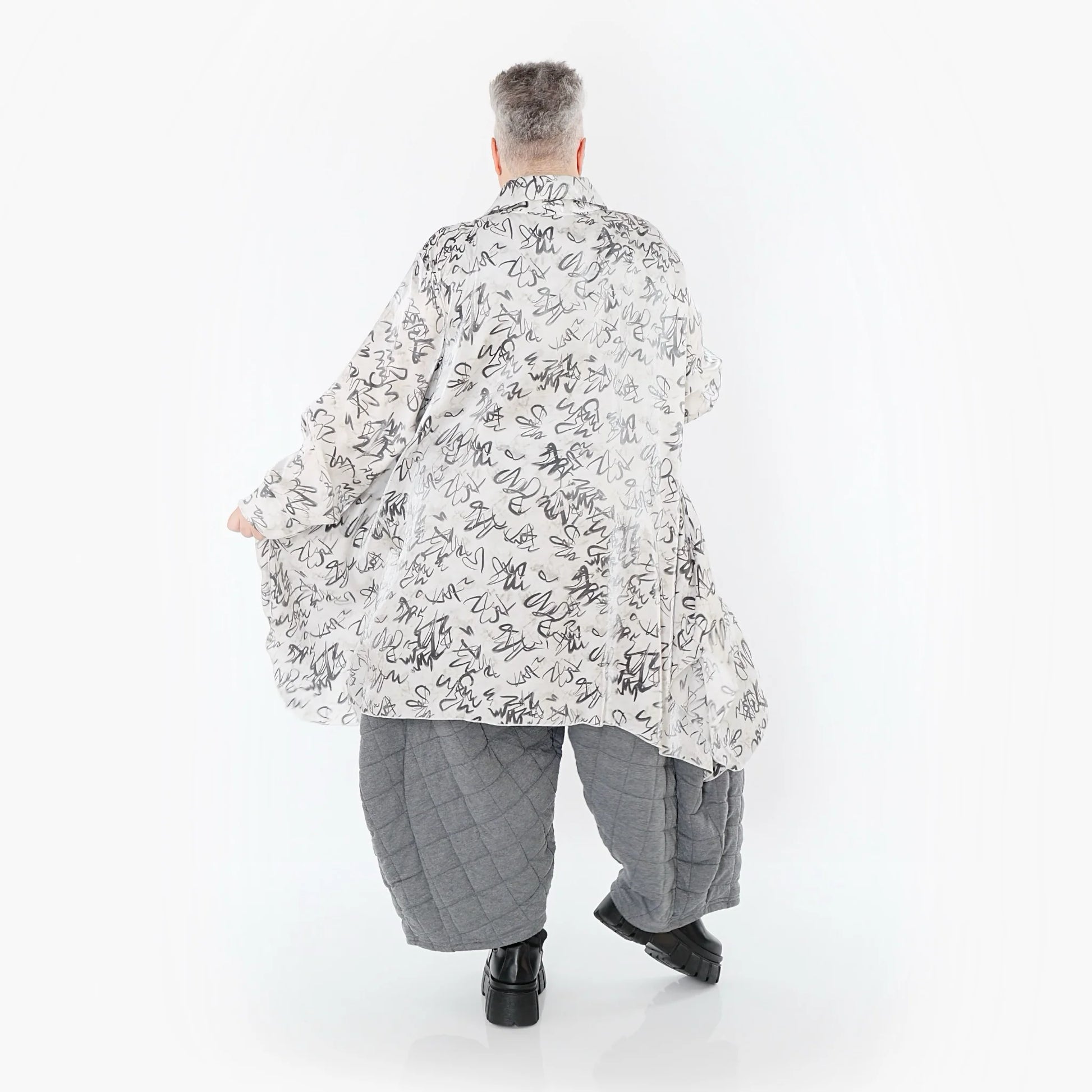  A-Form Bluse von AKH Premium aus Viskose, P1011.6917, Weiß/Grau, Kringel, Ausgefallen