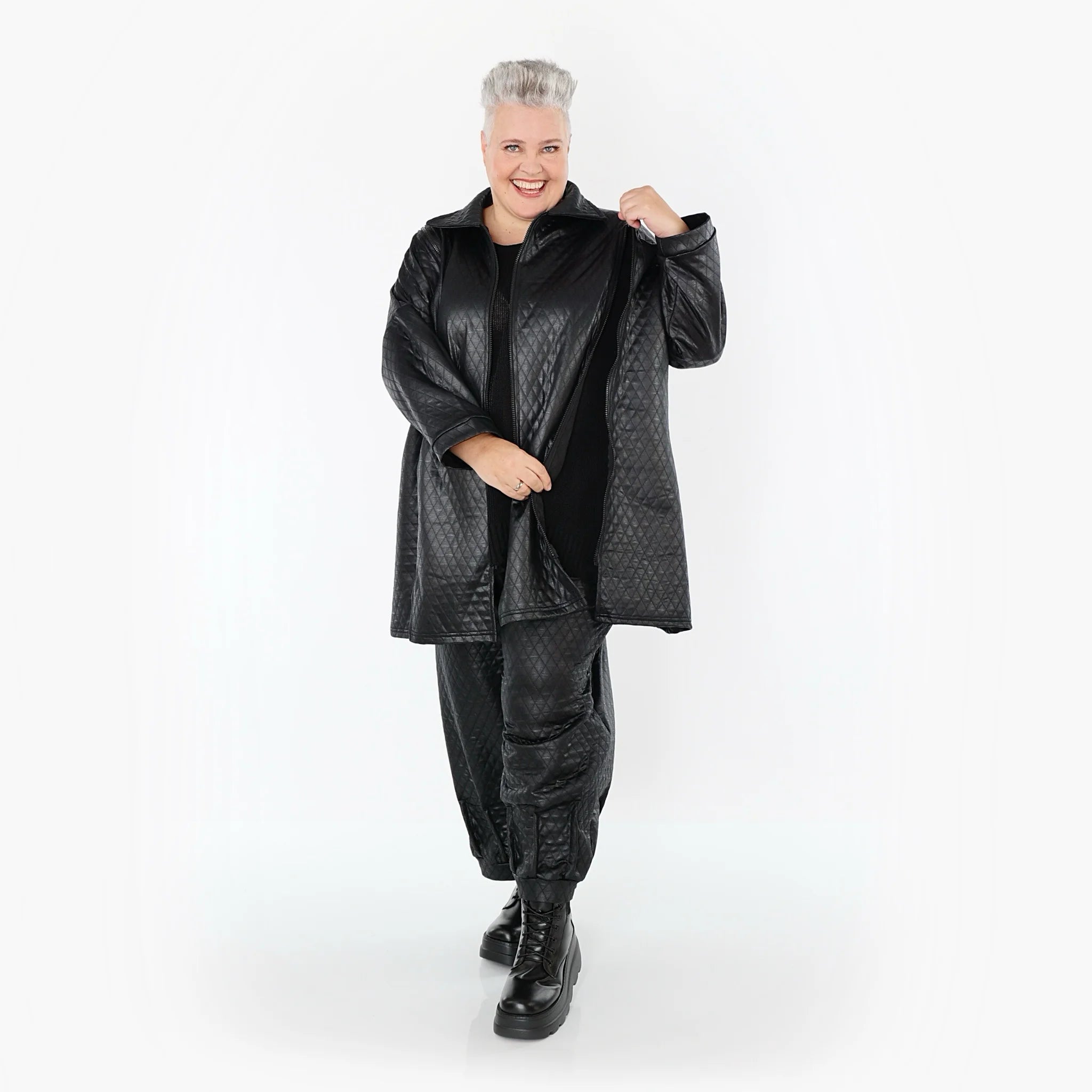  A-Form Jacke von AKH Premium aus Viskose, P1021.7161, Schwarz, Raute, Ausgefallen, Zeitlos