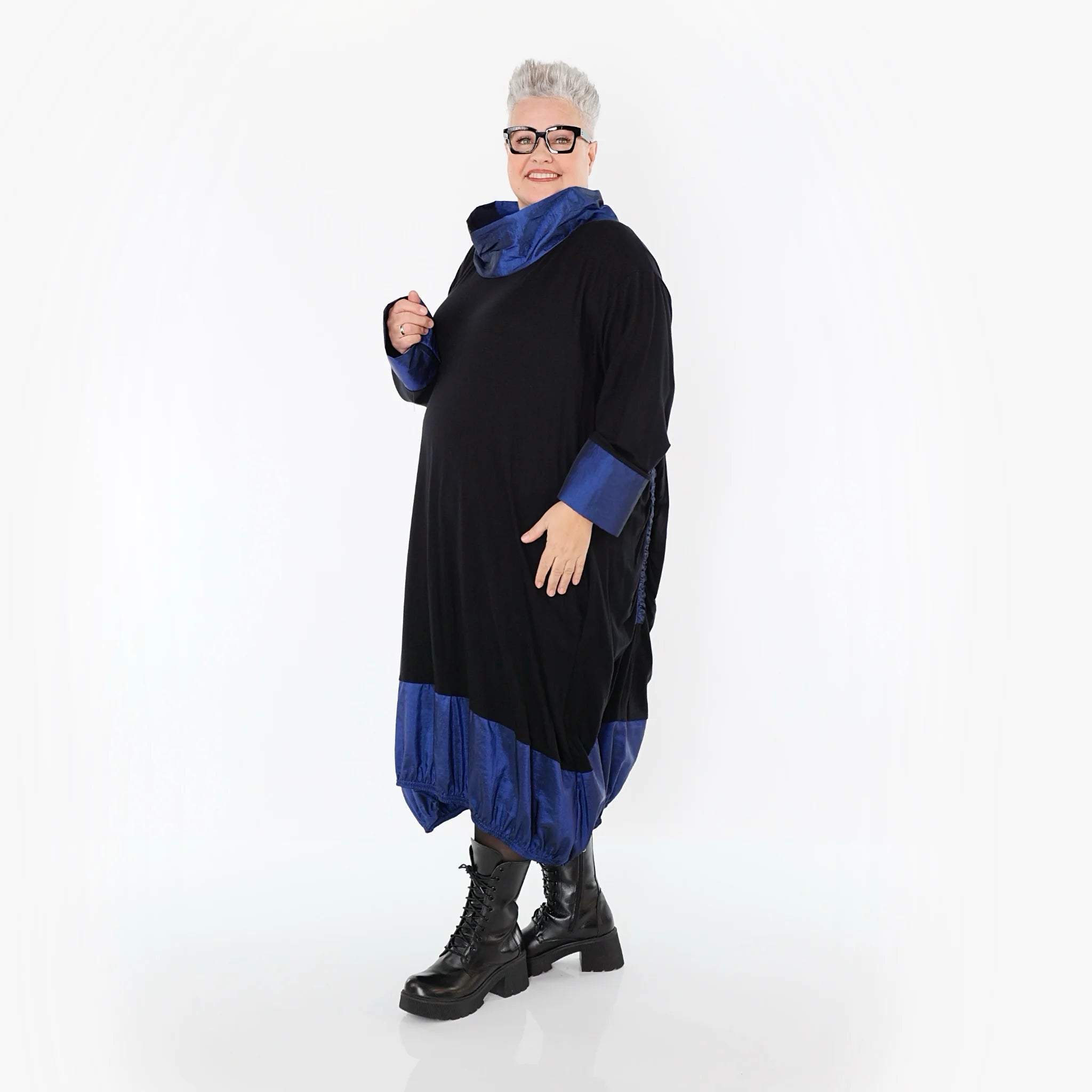  Ballonkleid von AKH Premium aus Viskose, P107156, Schwarz/Royalblau, Ausgefallen, Zeitlos