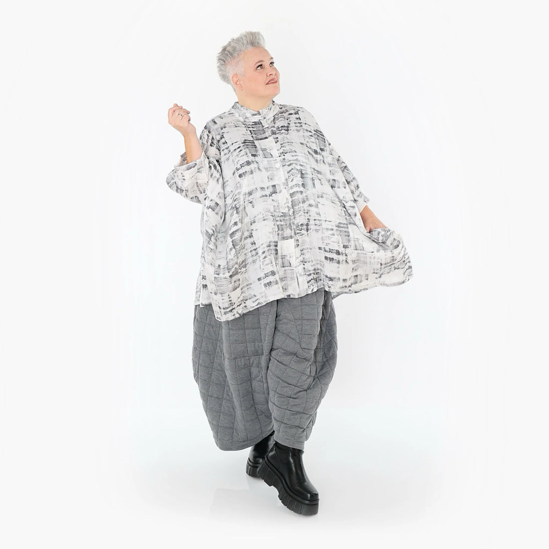  A-Form Bluse von AKH Premium aus Viskose, P107116, Weiß/Grau, Grafik, Ausgefallen, Zeitlos