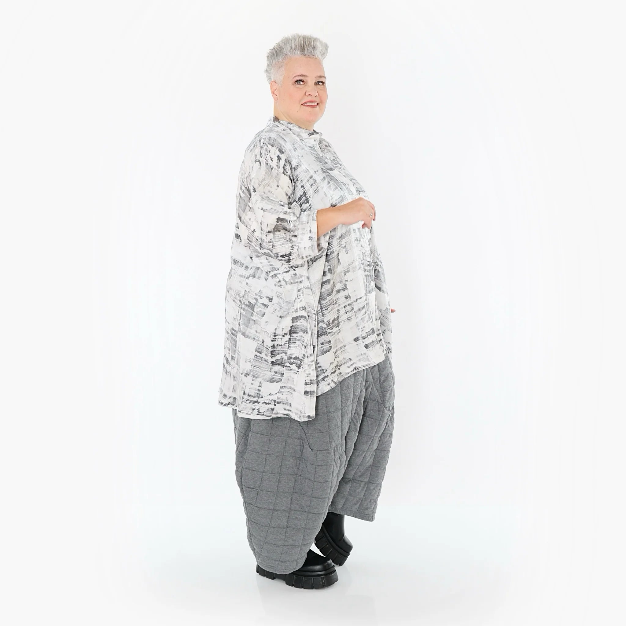  A-Form Bluse von AKH Premium aus Viskose, P107116, Weiß/Grau, Grafik, Ausgefallen, Zeitlos