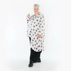  AKH Premium Bluse in Vokuhila-Form, aus Viskose, P1026.7149, Weiß/Grau, Punkte, Schick