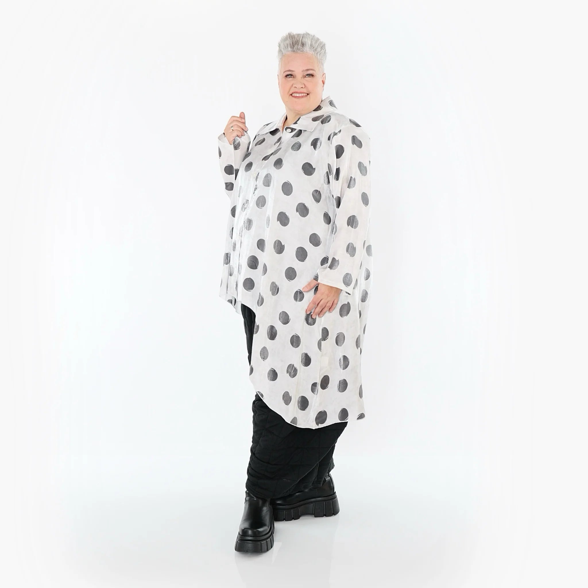  AKH Premium Bluse in Vokuhila-Form, aus Viskose, P1026.7149, Weiß/Grau, Punkte, Schick