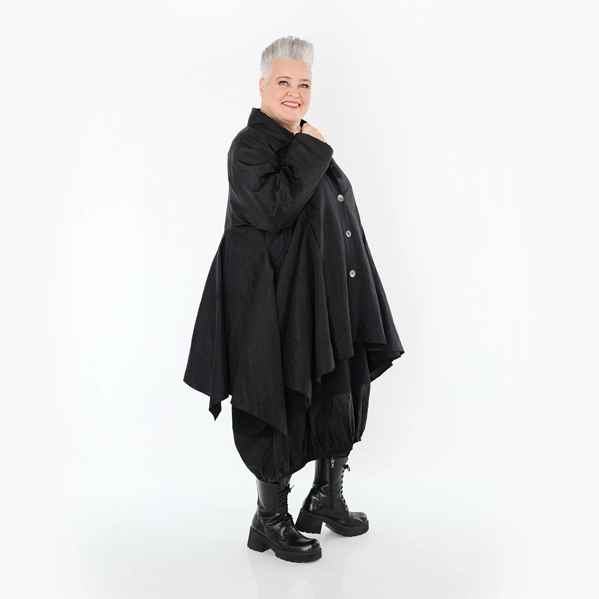  AKH Premium Jacke in Glocken-Form, aus Viskose, P107148, Schwarz, Ausgefallen, Zeitlos