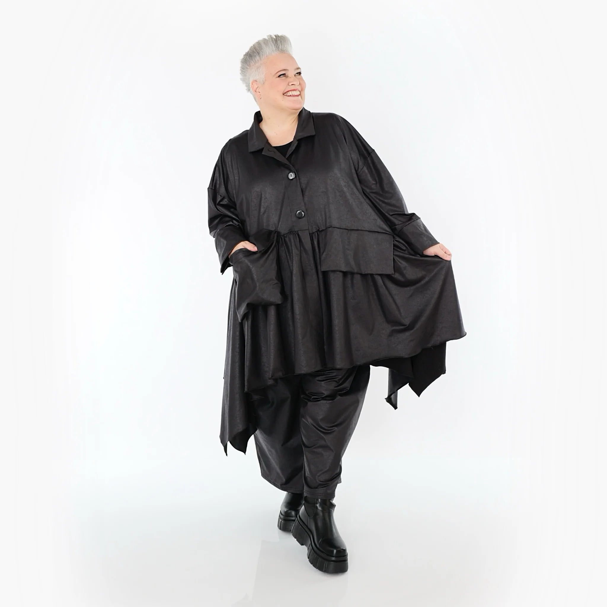  A-Form Jacke von AKH Premium aus Materialmix, P1027.7147, Schwarz, Ausgefallen, Zeitlos