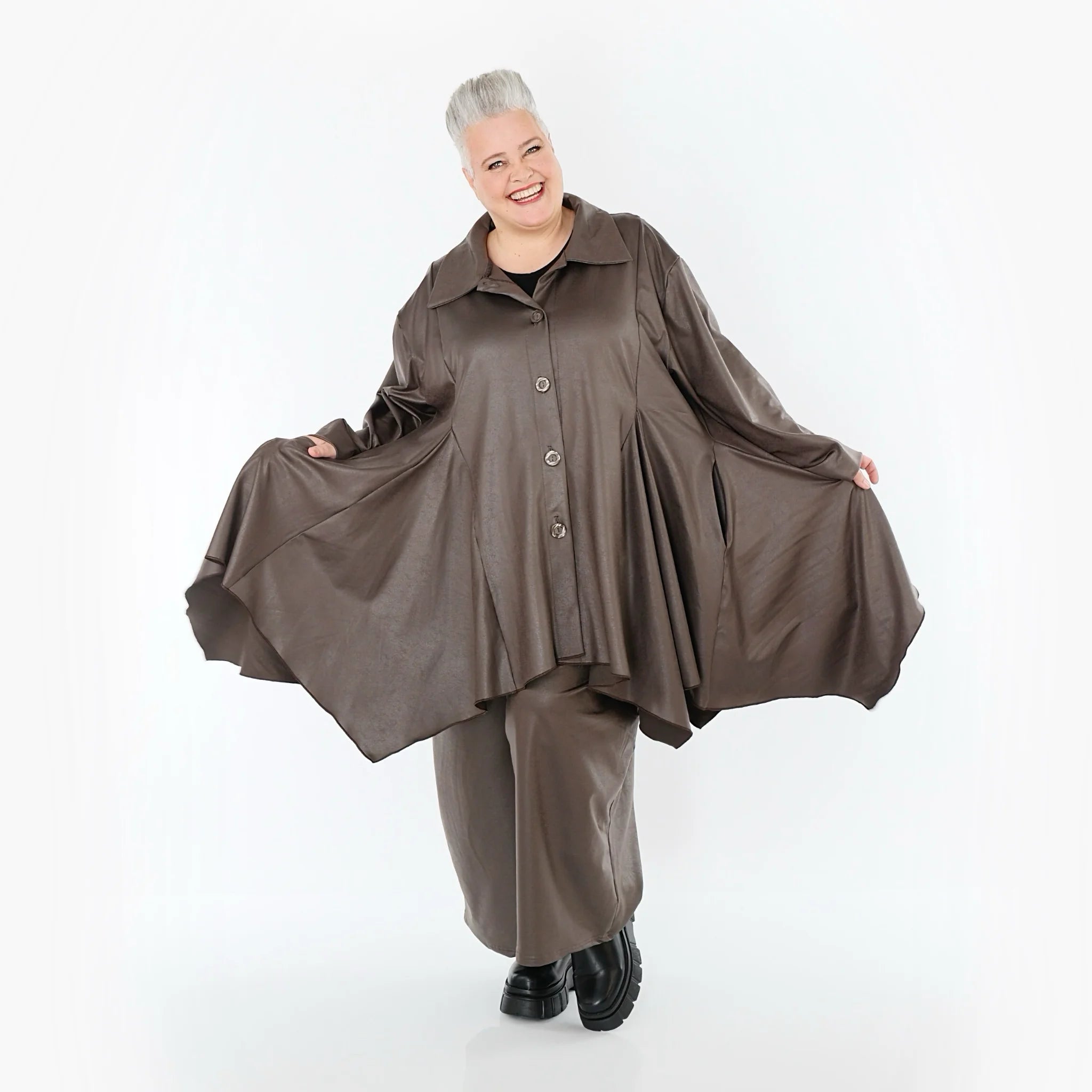 AKH Premium Jacke in Glocken-Form, aus Materialmix, P1027.7148, Braun, Ausgefallen, Schick