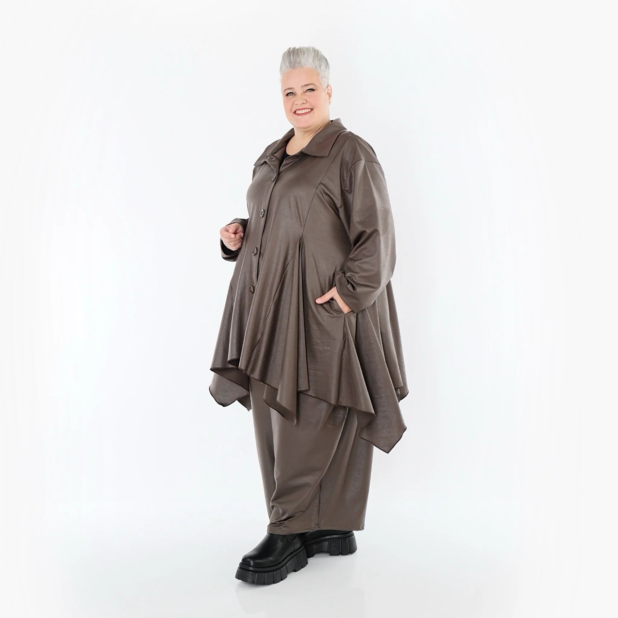 AKH Premium Jacke in Glocken-Form, aus Materialmix, P1027.7148, Braun, Ausgefallen, Schick
