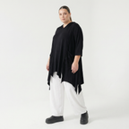 Schwarzes A-Form Kapuzenshirt Viskosejersey mit Dreiviertelarm Taschen Zipfelsaum weich