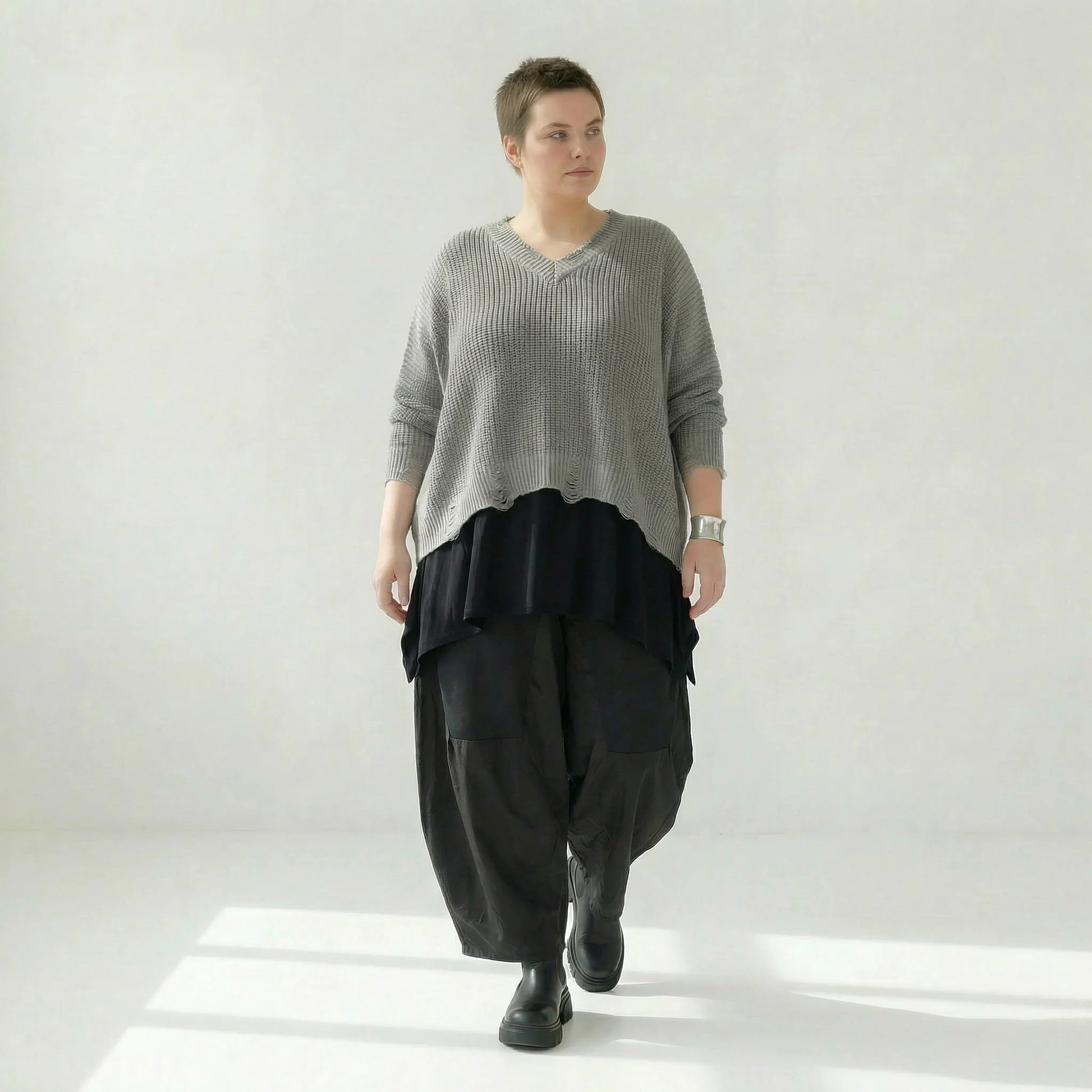  AKH Premium Überwurf in kastiger Form, aus Baumwolle, P1032.2602, Grau, Ausgefallen