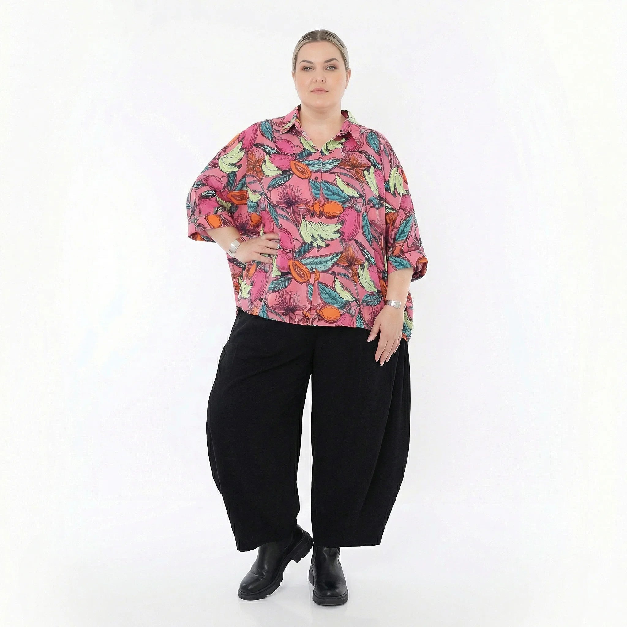  AKH Fashion Bluse in gerundeter Form, aus Baumwolle, 1507.07092, Rosa/Multi, Blumen