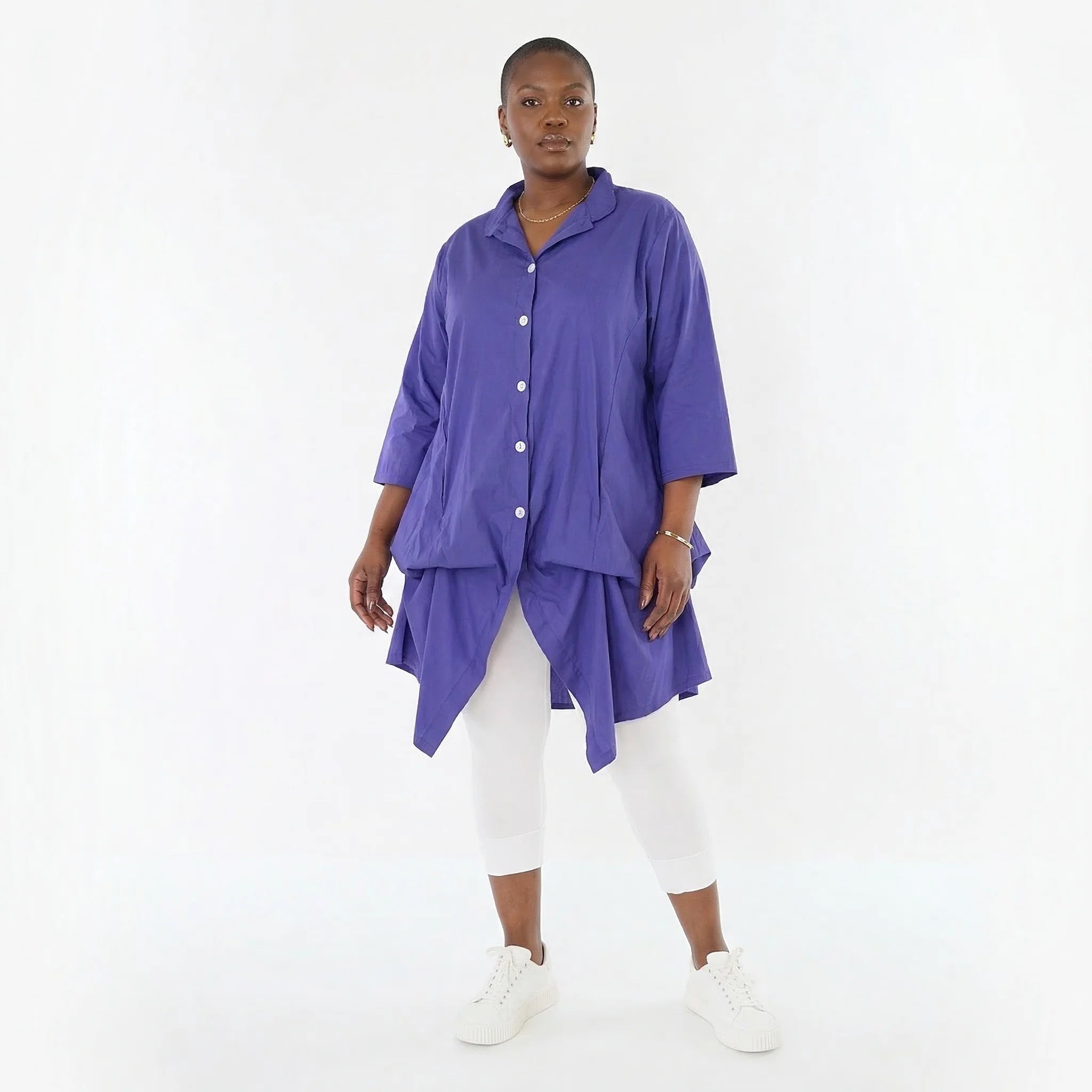 Legere Glockenform Bluse aus feiner Popeline mit raffiniertem Lagenlook und anpassbarer Raffung, Lila