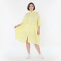 Luftige Oversize Bluse im ausgefallenen Ballon Lagenlook aus feiner Popeline mit Stehkragen, Gelb