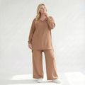 Legeres Oversize Shirt mit fließendem Stretch Jacquard, ausgefallenem Waffelmuster und Zierknöpfen, Cognac