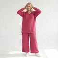 Ausgefallenes Oversize Shirt im zeitlosen Lagenlook aus weich fließendem Jacquard mit Struktur, Fuchsia