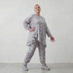 Leichtes Oversize Lagenlook Shirt in A-Form mit Popeline aus Baumwolle und Batikmuster, Grau
