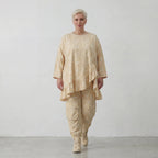 Luftig leichtes Oversize Lagenlook Shirt aus feiner Baumwollpopeline mit ausgefallenem Batikmuster, Vanille