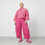 Stilvolle Oversize Jacke aus feiner, leichter Baumwolle im ausgefallenen Lagenlook, Batik, Fuchsia