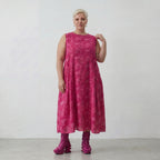 Luftiges Lagenlook Kleid aus feiner Baumwolle in ausgefallener Ballon Form mit Batik Muster, Fuchsia