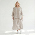 Luftiges Oversize Lagenlook Shirt in A-Form mit Streifen und Biesen, leicht und leger, Sand/Weiß