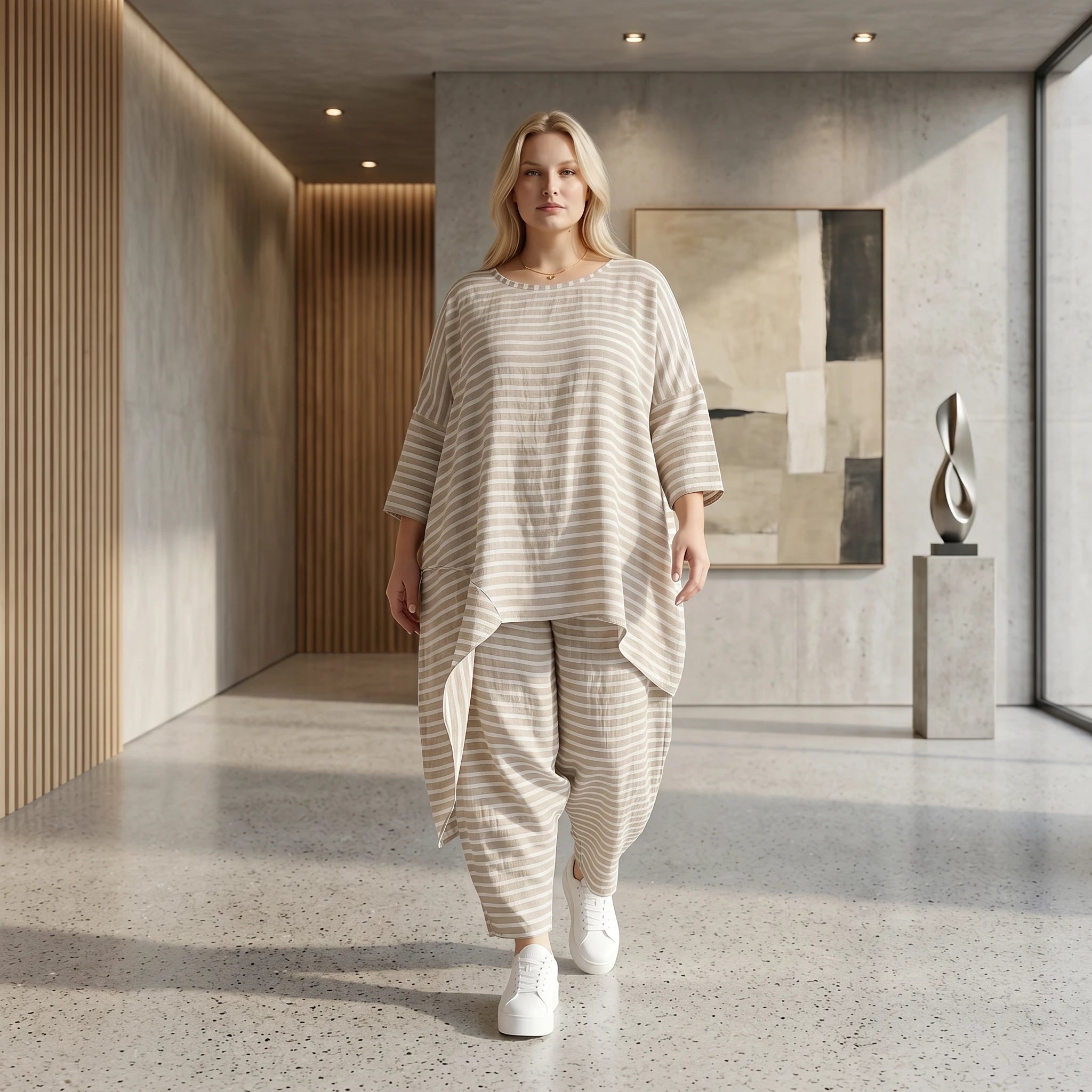 Asymmetrisches Shirt im ausgefallenen Lagenlook mit legerem Crash-Effekt aus Leinen Optik, Sand/Weiß