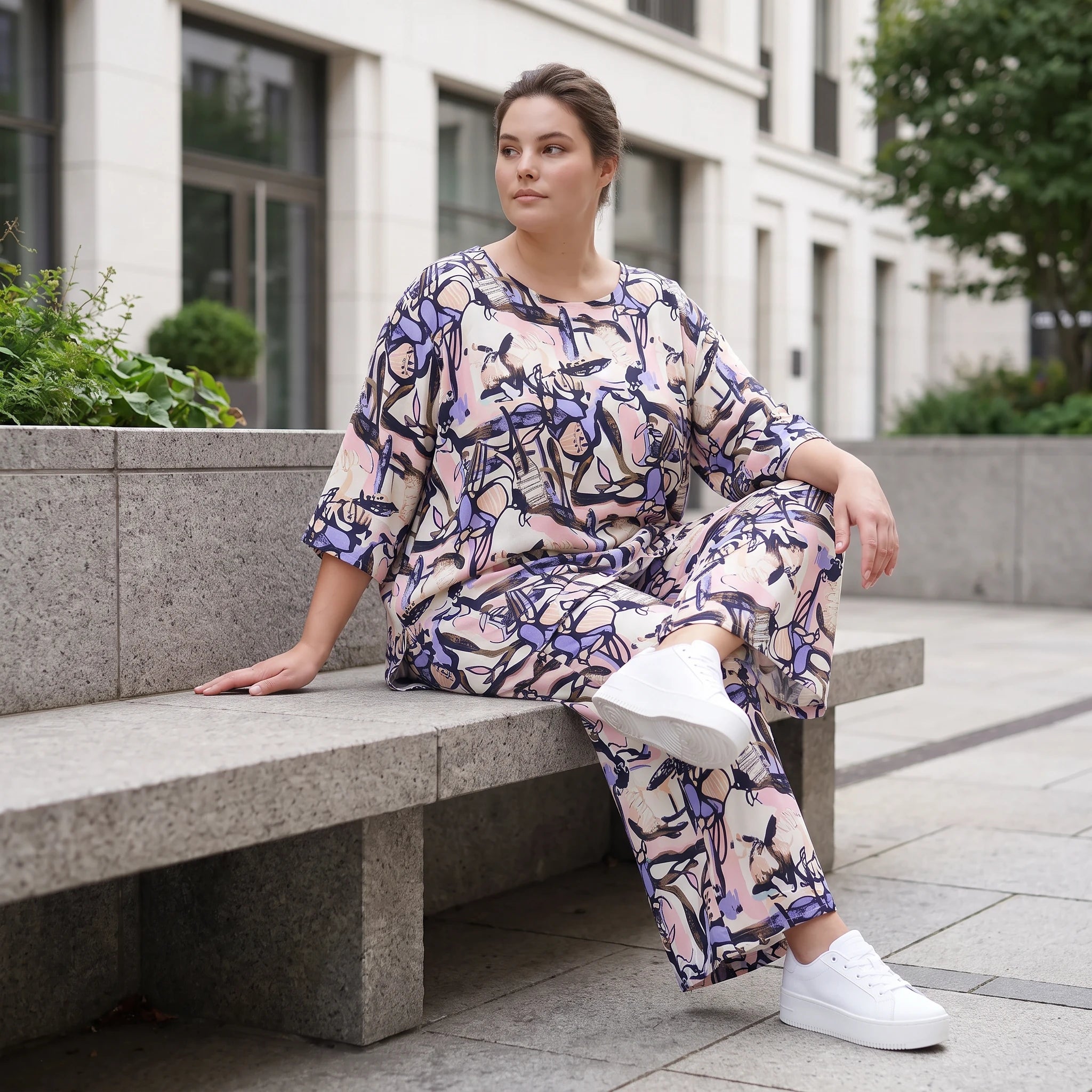 Elegante fließende Palazzo Hose aus reiner Viskose in zartem Rosa mit Bund und Taschen
