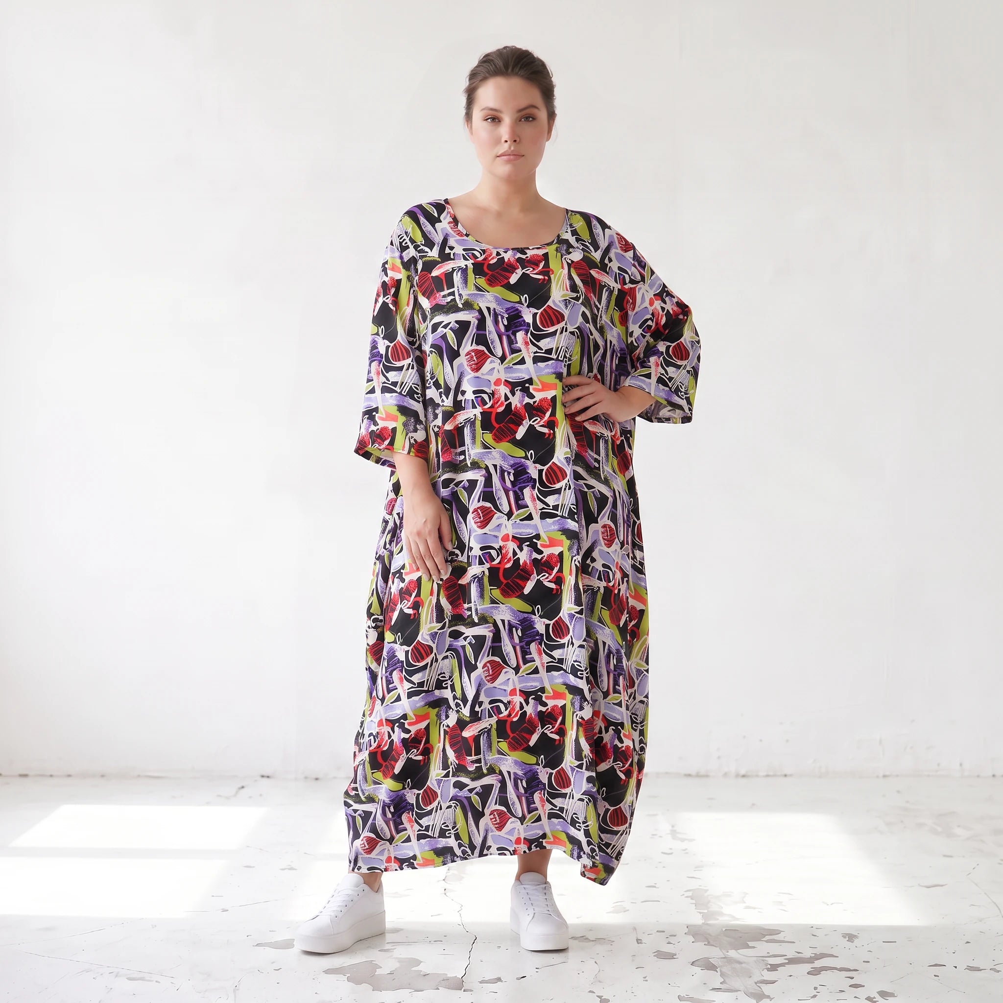 Fliessendes Ballonkleid aus Viskose in Schwarz Oliv Lila sehr leger zeitlos Oversize Look