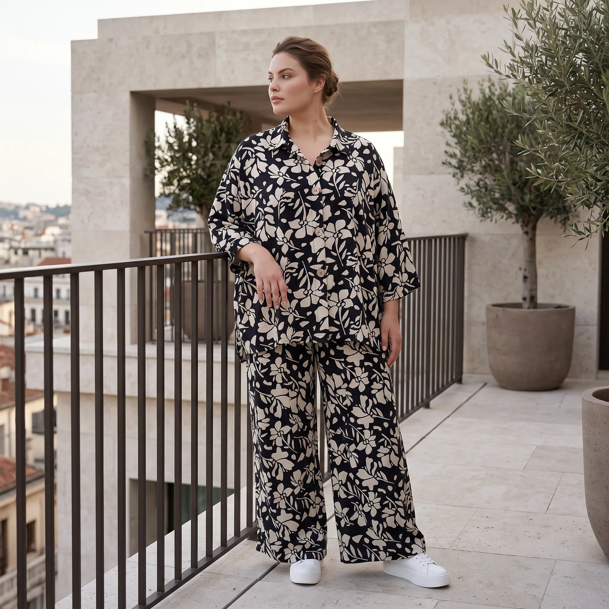 Damen Bluse Lagenlook Viskose Schwarz/Ecru, gerader Schnitt, Langarm, Knopfleiste, Oversize große Größen – AKH Fashion