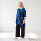 Damen Shirt Lagenlook Baumwolle Blau/Schwarz, A-Linie, Kurzarm, Seitenschlitze, Oversize große Größen – Funky Diva